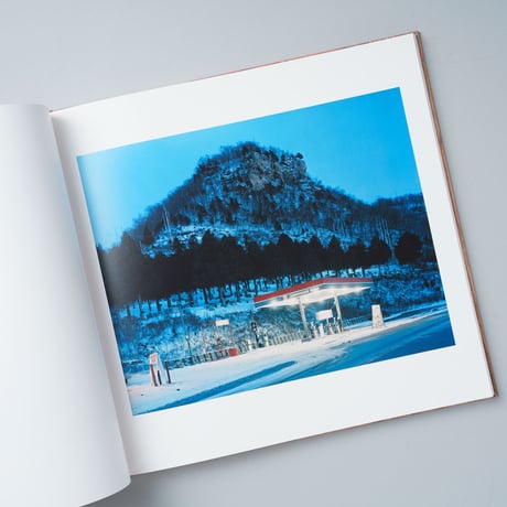 [新刊/New] SLEEPING BY THE MISSISSIPPI / Alec Soth (アレック・ソス)