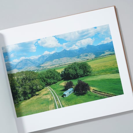 [新刊/New]TOPOGRAPHIES: AERIAL SURVEYS OF THE AMERICAN LANDSCAPE / Stephen Shore(スティーブン・ショア)