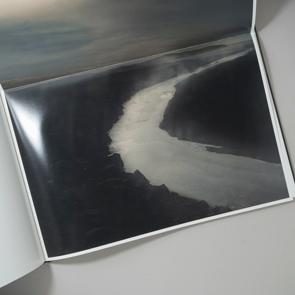 BRIGHT BLACK WORLD / Todd Hido(トッド・ハイド) | booko