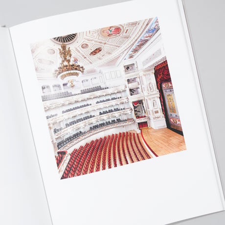 [新刊/New]Contexts - Semper Oper Dresden / Candida Höfer(カンディダ・ヘーファー)