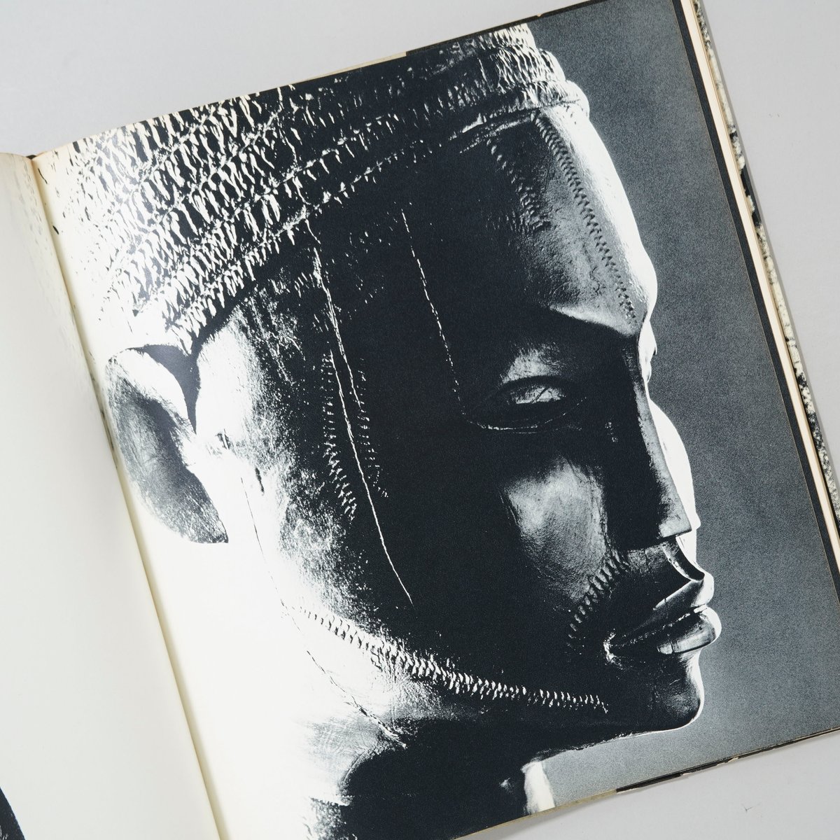 AFRICAN IMAGE / Sam Haskins(サム・ハスキンス) | bookobs