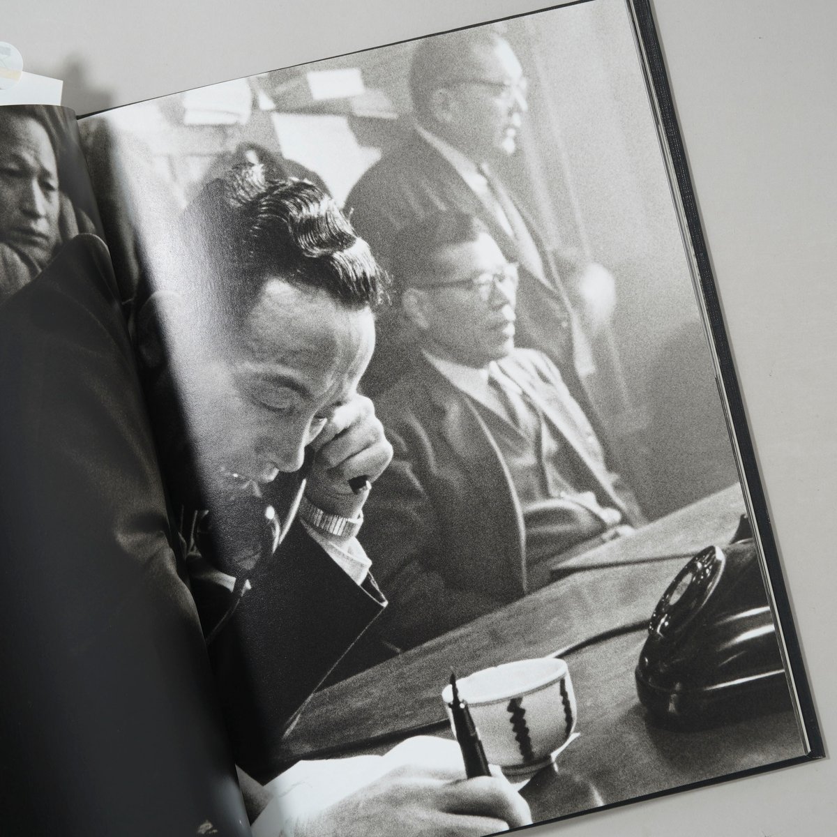 張り込み日記 / 渡部雄吉(Yukichi Watabe) | bookobscura｜写真集