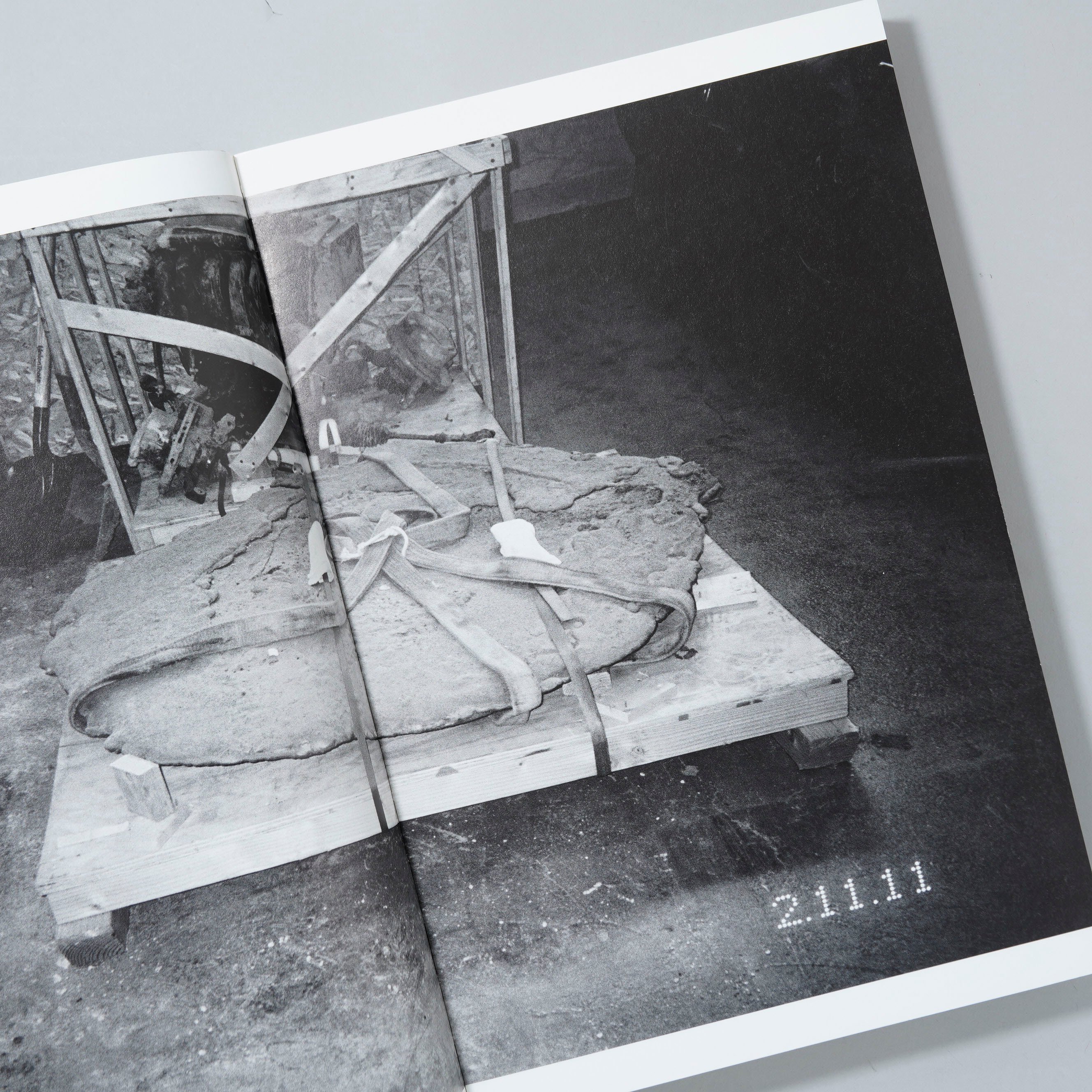 Ari Marcopoulos アリマルコポロス　写真集Fumes original