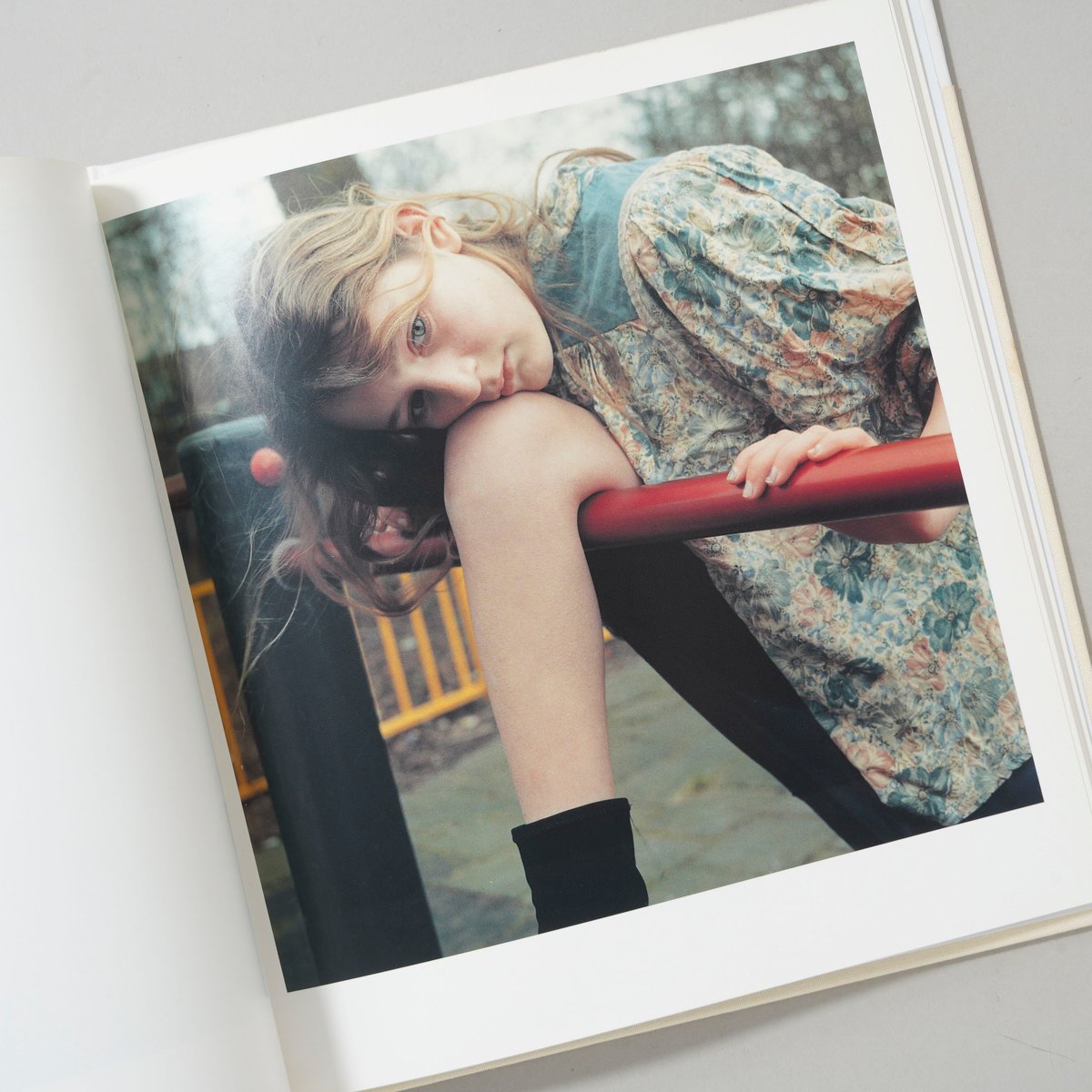 芸術写真 Hellen Van Meene: Portraits by Kate m*o様 Hellen Van Meene: Portraits by Kate Hellen Van Meene