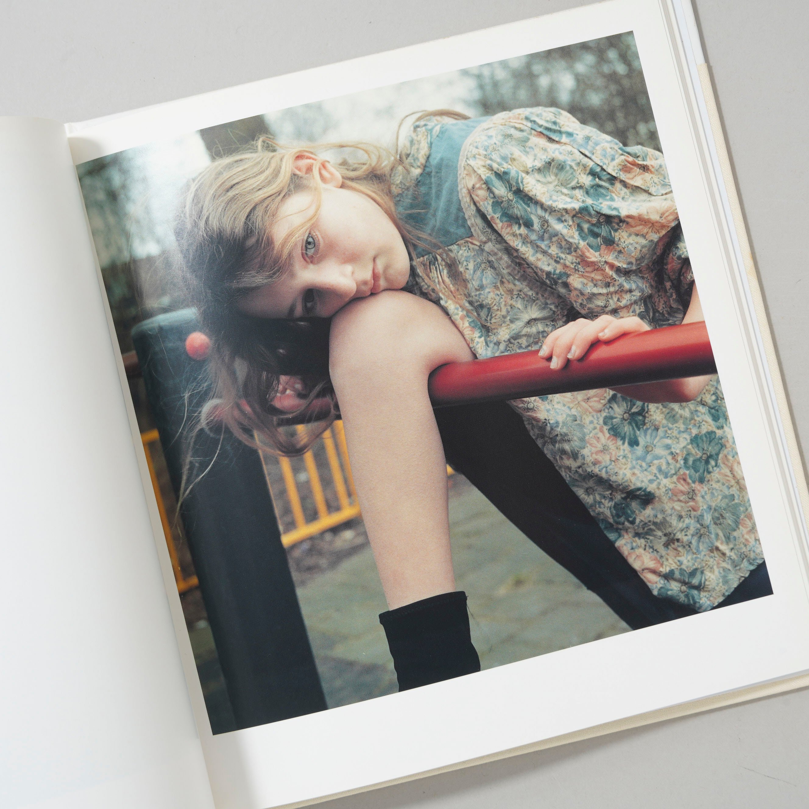 Hellen Van Meene PORTRAITS / Hellen Van Meene(ヘ
