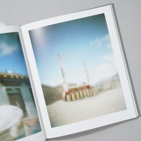[サイン入/Signed] The Light / Mustang  光の王国 / 山西もも(Momo Yamanishi)