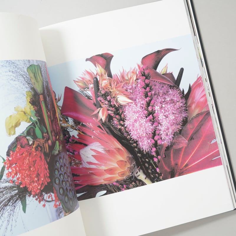 花人生 特別装丁版 / 荒木経惟(Nobuyoshi Araki) | bookobscura
