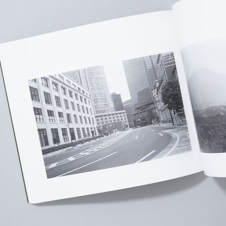 [新刊/New]平行写真 / 富澤大輔(Daisuke Tomizawa)