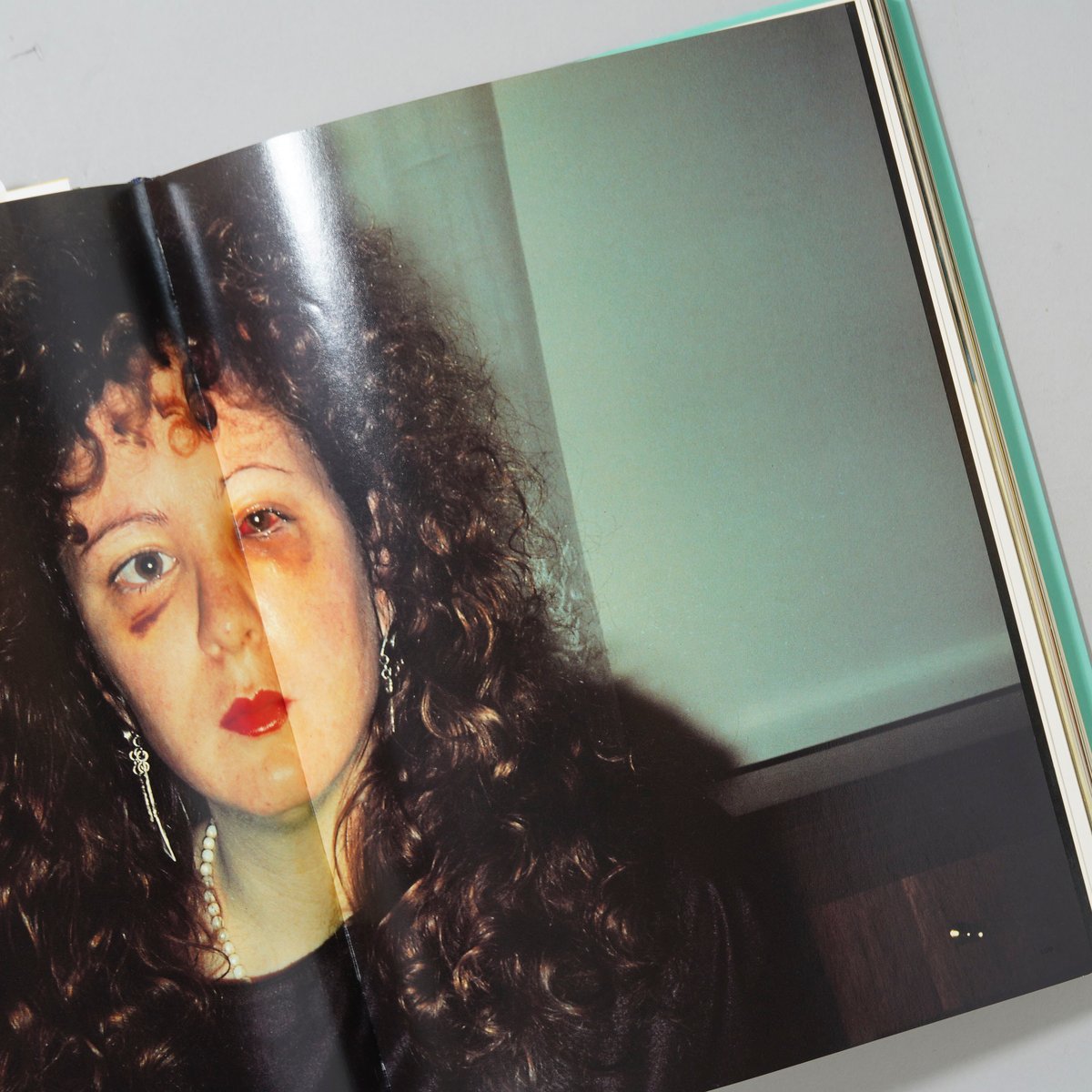 Nan Goldin　『 I’ll Be Your Mirror』 I'll Be Your Mirror / Nan Goldin(ナン・ゴールディン) | b