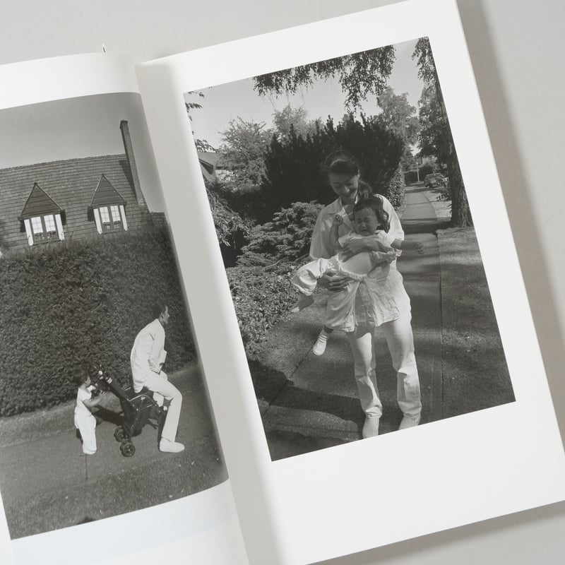 at Home / 上田義彦(Yoshihiko Ueda) | bookobscura｜写真