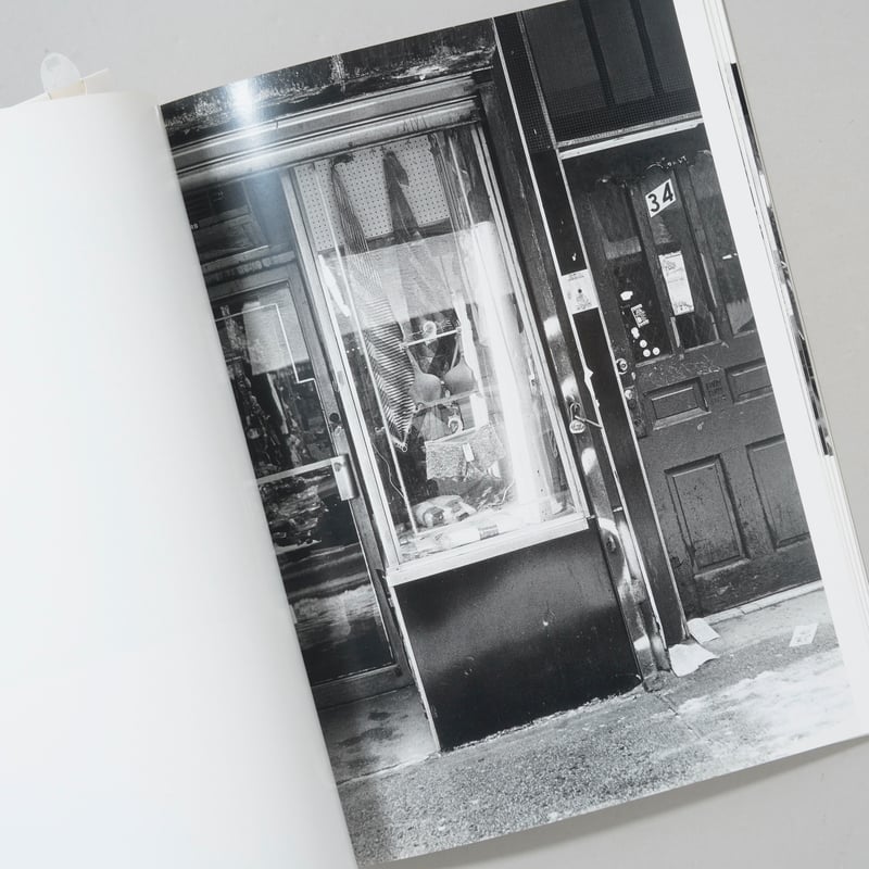 アーキテクチャー オブ ザ サン写真集 OFF BEAT / A-CHAN | bookobscura｜写真集専門書店｜写真家による写