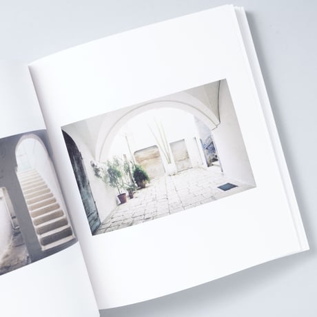 [新刊/New] PUGLIA. TRA ALBE E TRAMONTI / Luigi Ghirri(ルイジ・ギッリ)