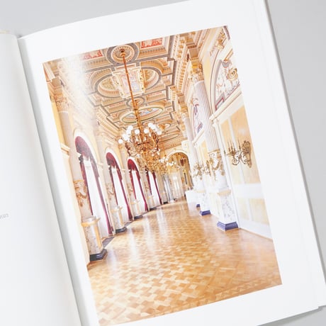 [新刊/New]Contexts - Semper Oper Dresden / Candida Höfer(カンディダ・ヘーファー)
