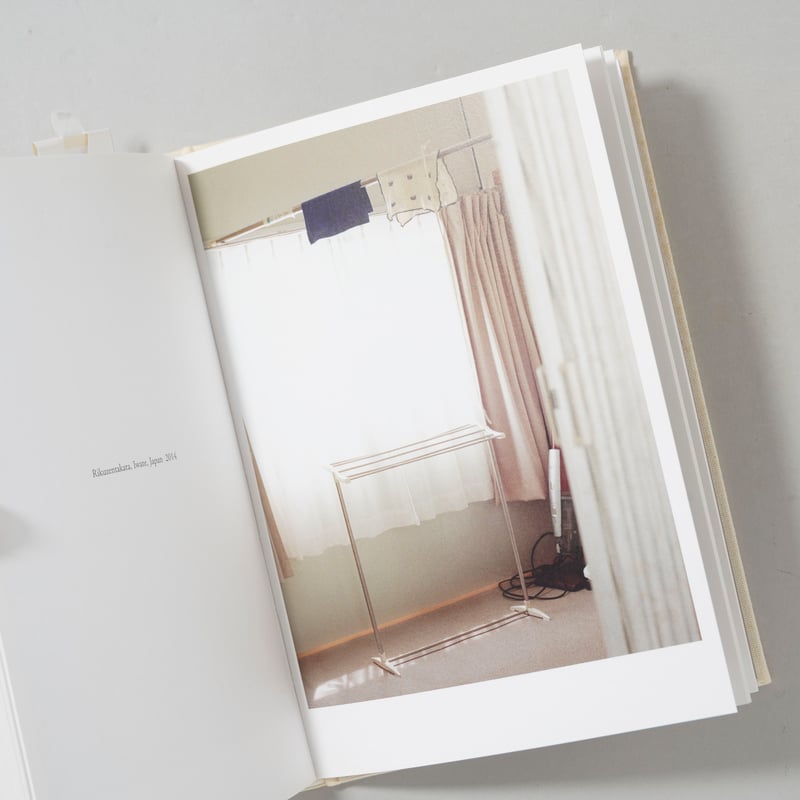 STILL LIFE　一之瀬ちひろ　Chihiro Ichinose　帯付き 一之瀬ちひろ Chihiro Ichinose | STILL LIFE | 翠ブックス | suibooks