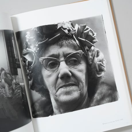 Diane Arbus Revelations / Diane Arbus(ダイアン・アーバス)