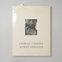 GEORGIA O'KEEFFE A PORTRAIT BY ALFRED STIEGLITZ / Alfred Stieglitz(アルフレッド・スティーグリッツ)