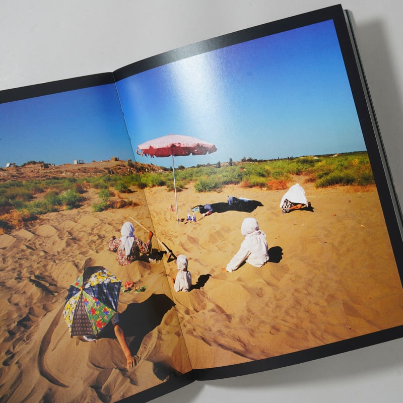 SATELLITES Jonas Bendiksen ジョナスベンディクセン Satellites / Jonas Bendiksen(ジョナス・ベンディクセン) | bo