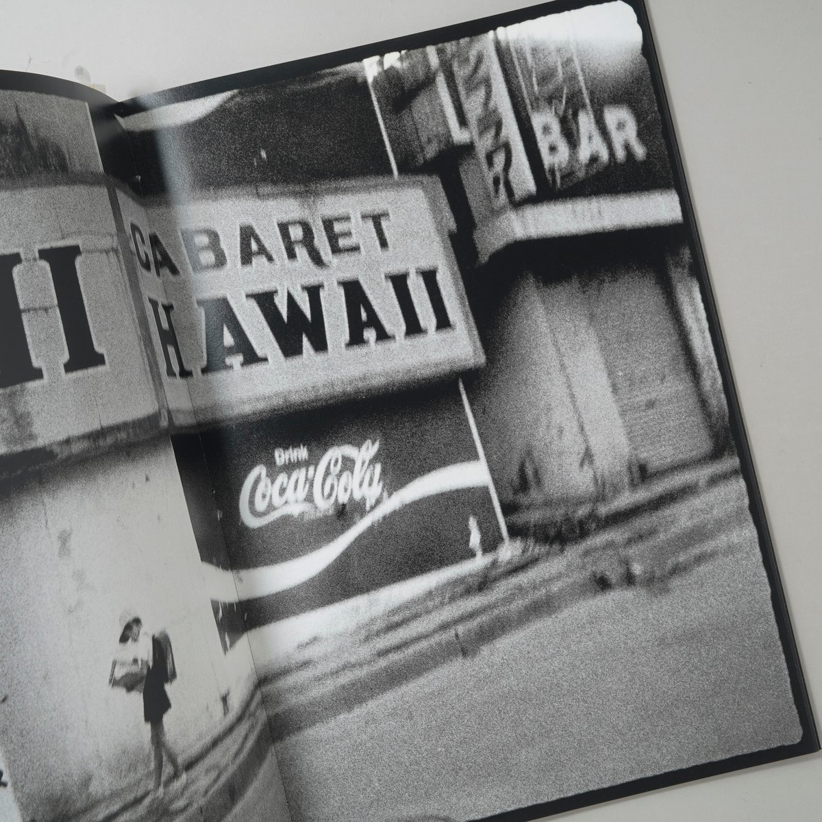 サイン入/Signed] 沖縄 s49 / 森山大道(Daido Moriyama) | b