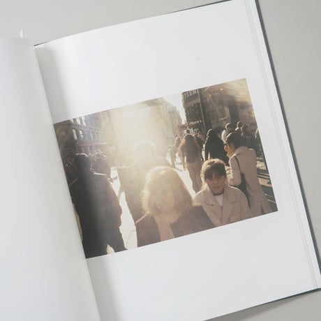 Spidernets Places A Crew・Waiting Some Birds A Bus A Woman / Anders Edstrom（アンダース・エドストロム）