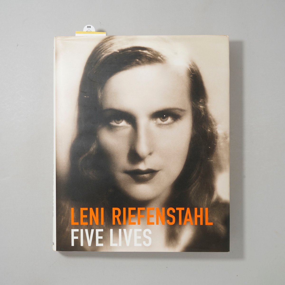 Leni Riefenstahl: Five Lives/写真集 作品集 洋書 FIVE LIVES / Leni Riefenstahl(レニ・リーフェンシュタール) |