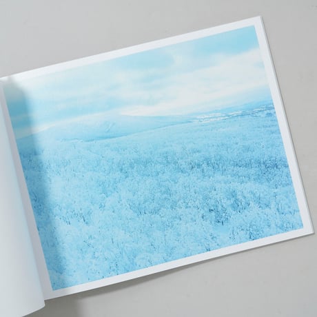 雪に浮かぶ / 広川智基(Tomoki Hirokawa)