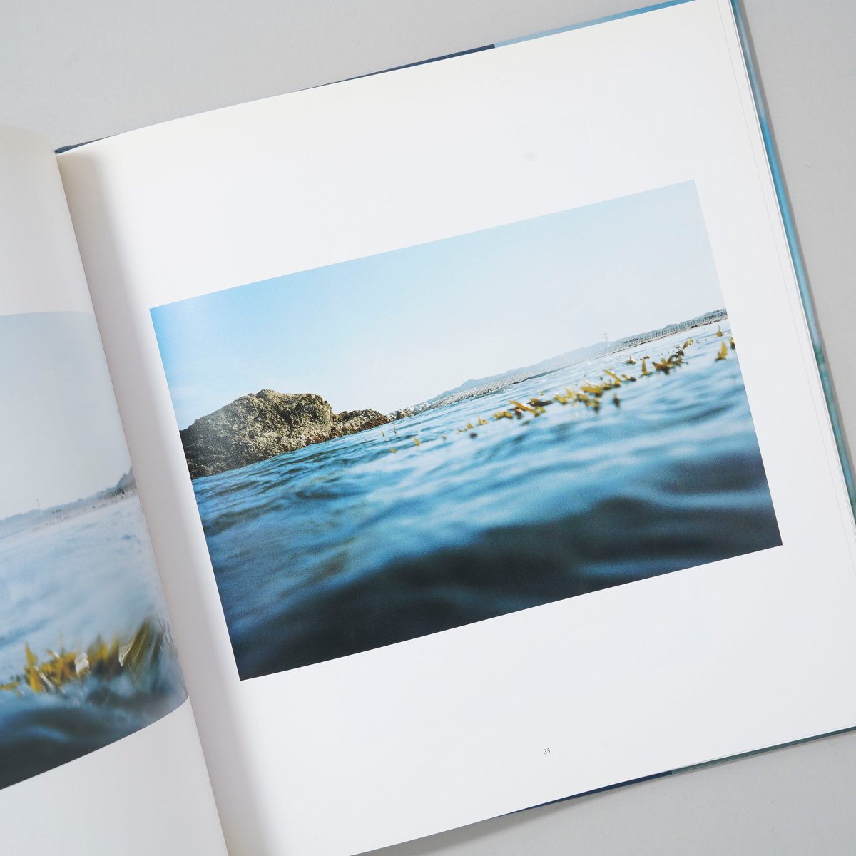 サイン入/Signed] half awake and half asleep in the