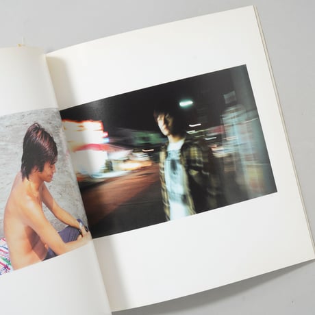 empty white room / 長島有里枝(Yurie Nagashima)