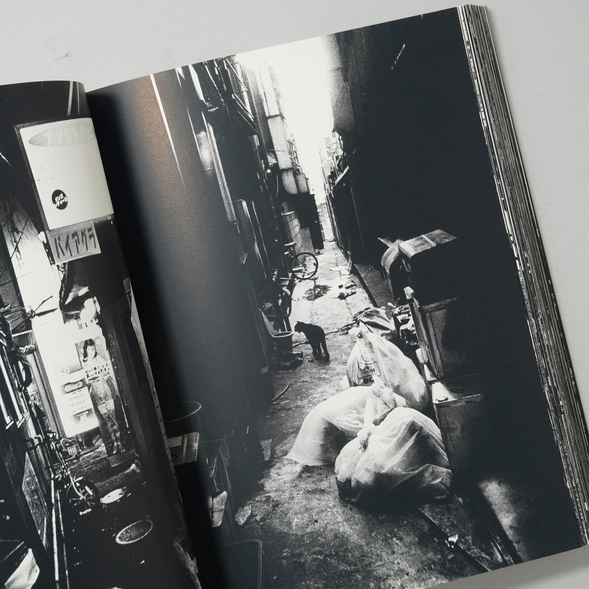 新宿 / 森山大道(Daido Moriyama) | bookobscura｜写真集専門書店