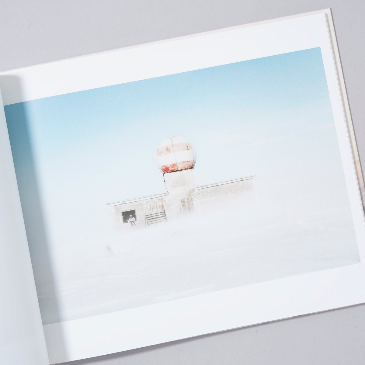 TIKSI / Evgenia Arbugaeva(エフゲーニヤ・アルブガエヴァ) | boo