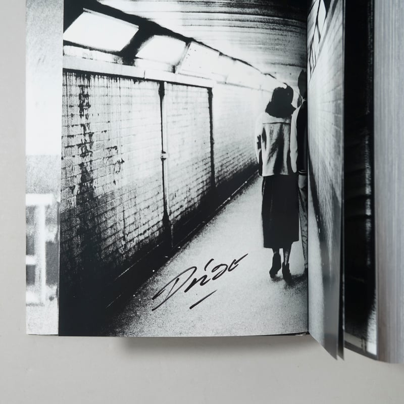 【森山大道：auto portrait】サイン入　★★大幅に値下げしました サイン入/Signed] ニュー新宿/ 森山大道(Daido Moriyama) | boo