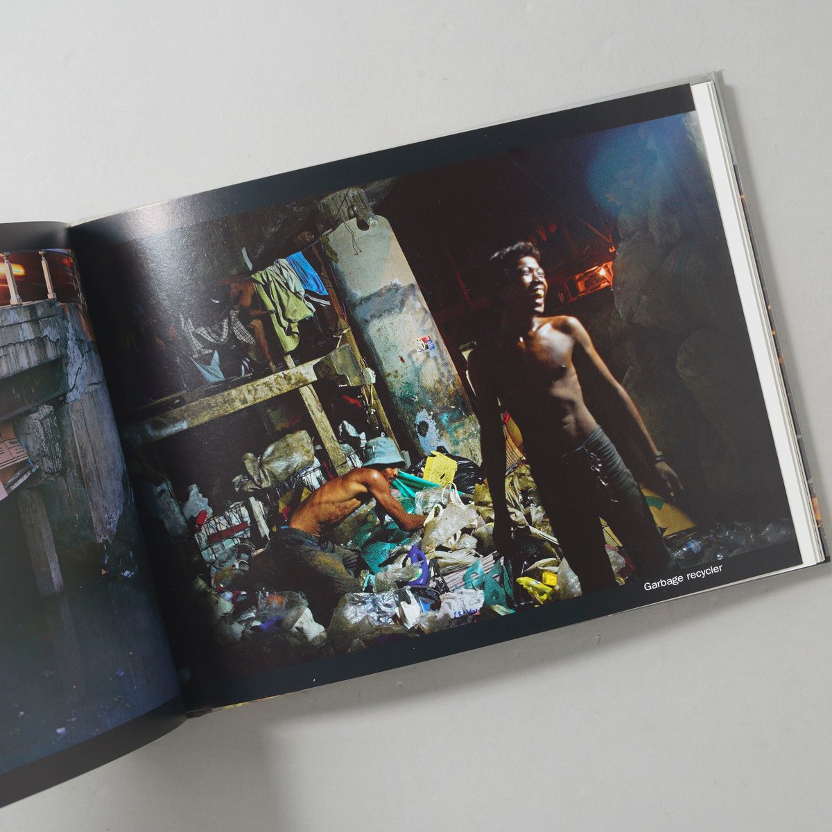 The Places We Live / Jonas Bendiksen (ジョナス・ベンディ
