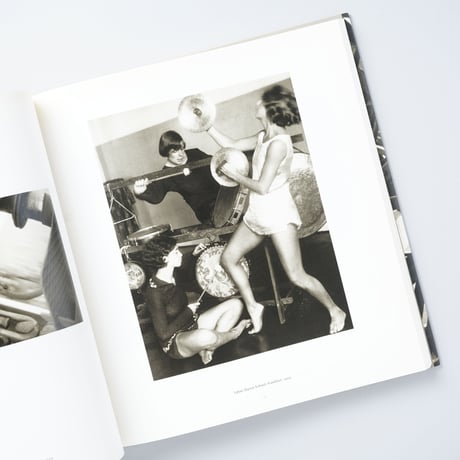 Photography Through the Looking Glass / Ilse Bing(イルゼ・ビング)