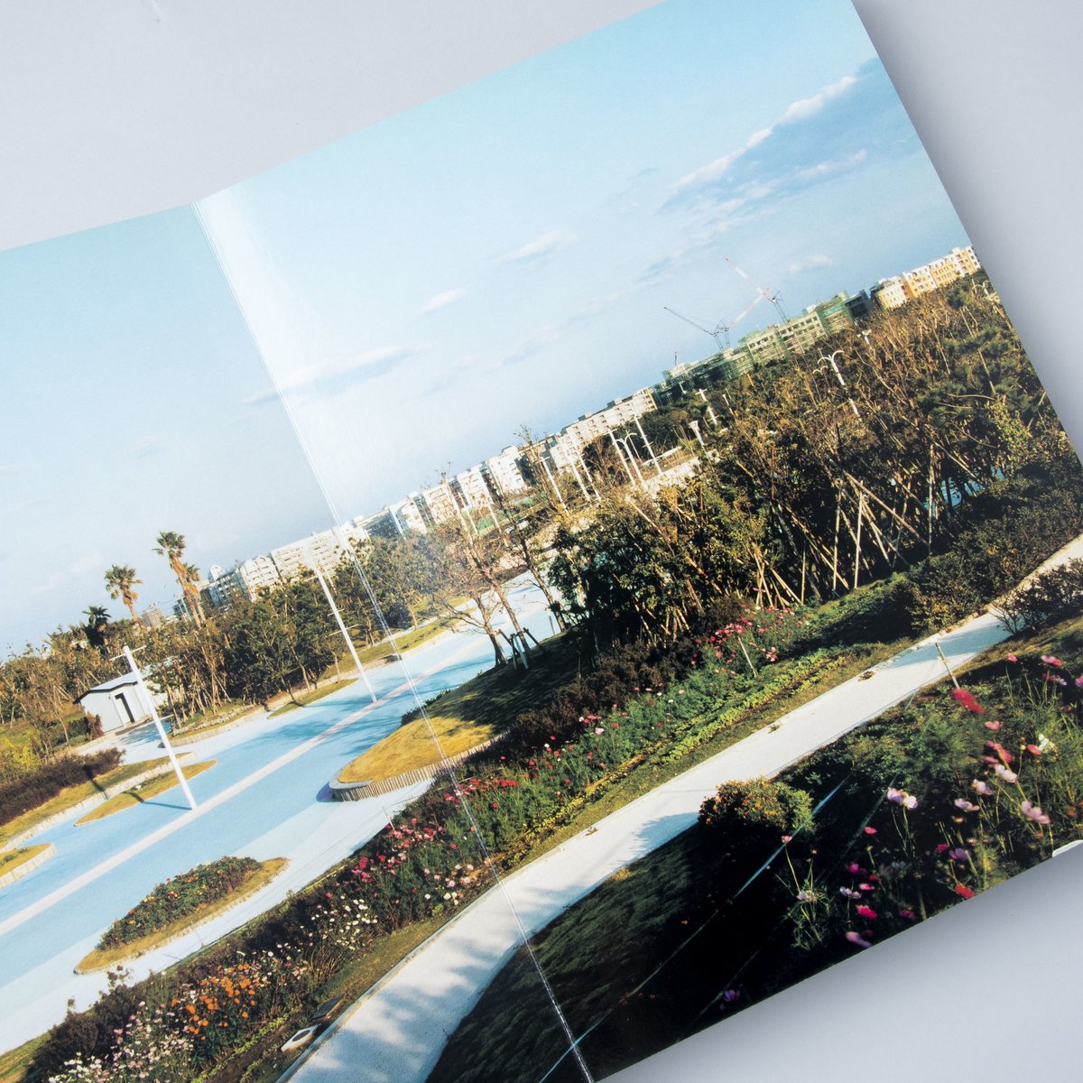 ホンマタカシ TOKYO SUBURBIA 東京郊外 TAKASHI HOMMA- ホンマタカシ TOKYO SUBURBIA 東京郊外 TAKASHI HOMMA-