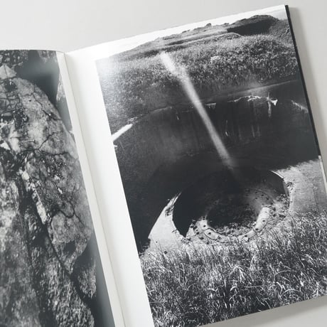 [サイン入/Signed] 遠い場所の記憶 1951-1966 Remote Past a Memoir / 川田喜久治(Kikuji Kawata)