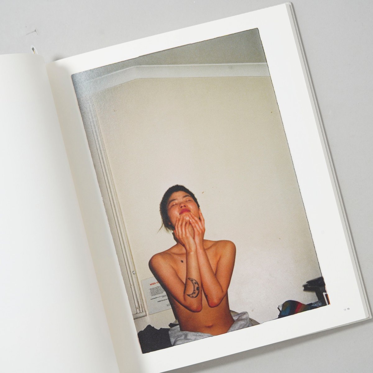 草野庸子　写真集　Across the Sea Across the Sea / 草野庸子(Yoko Kusano) | bookobscur