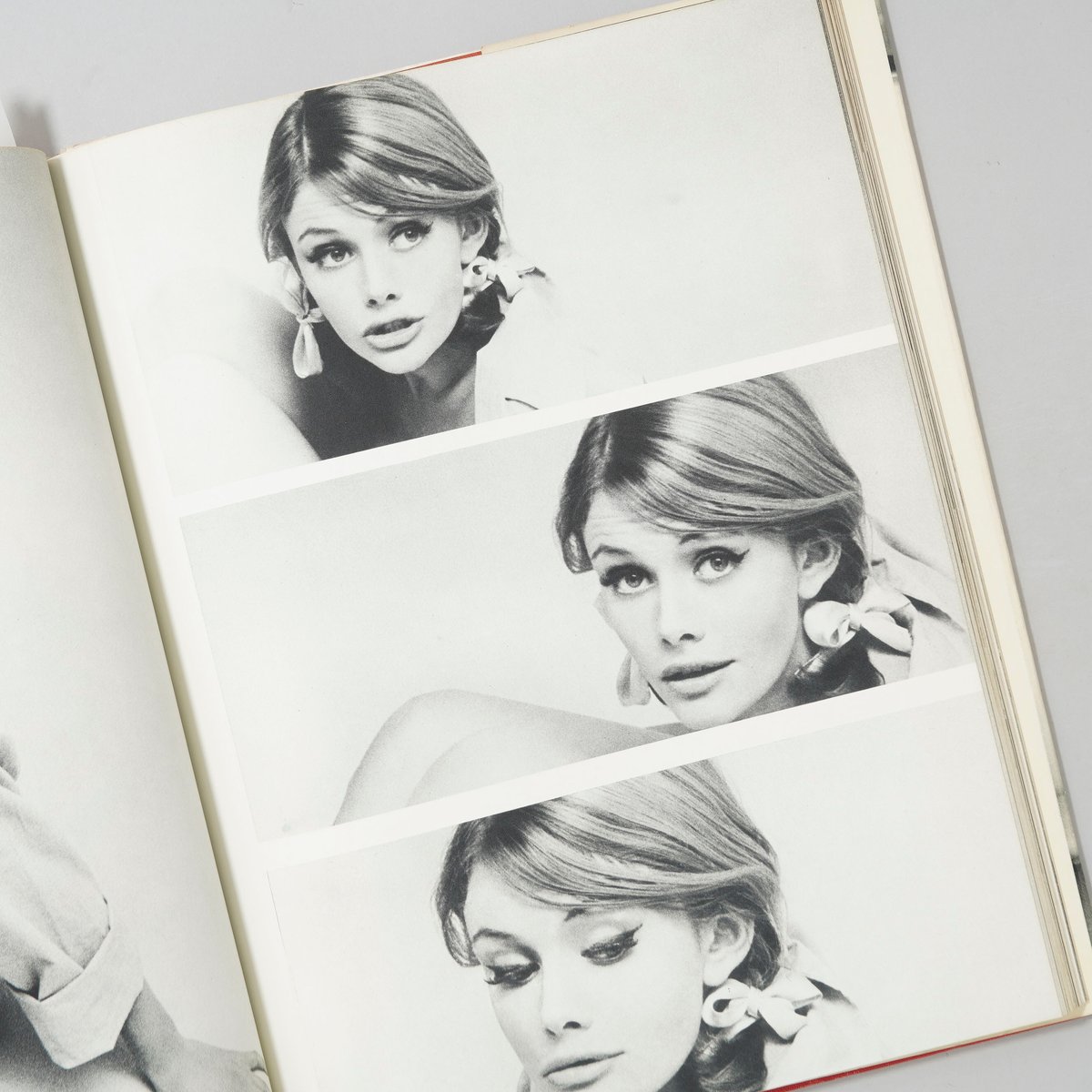 FIVE GIRLS / Sam Haskins(サム・ハスキンス) | bookobscur