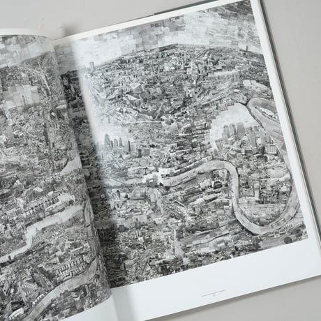 Space (Prix Pictet 07) / Richard Mosse、Michael Wolf、西野壮平、川内倫子、Thomas Ruff