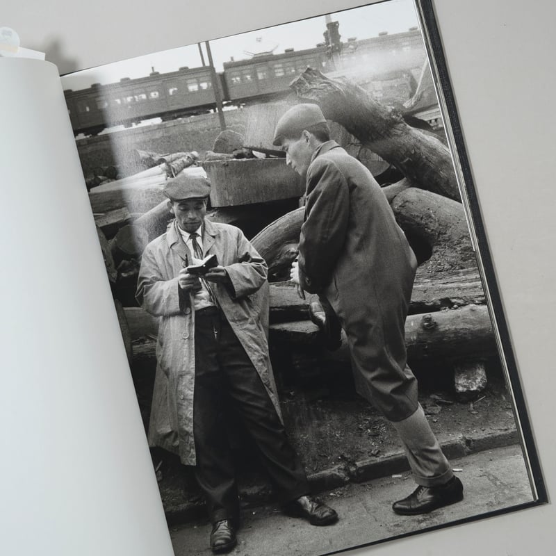 張り込み日記 / 渡部雄吉(Yukichi Watabe) | bookobscura｜写真集