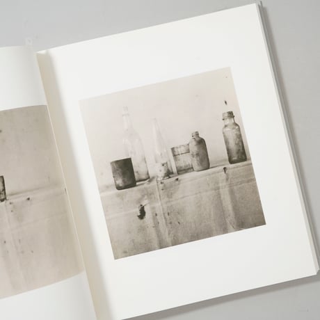Cy Twombly photographs Lyrical Variations 「サイ・トゥオンブリーの写真」展 変奏のリリシズム / Cy Twombly（サイ・トゥオンブリー）