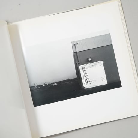 The New Industrial Parks Near Irvine, California / Lewis Baltz(ルイス・ボルツ)