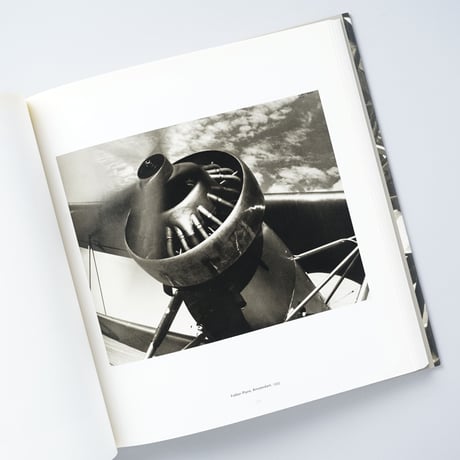 Photography Through the Looking Glass / Ilse Bing(イルゼ・ビング)