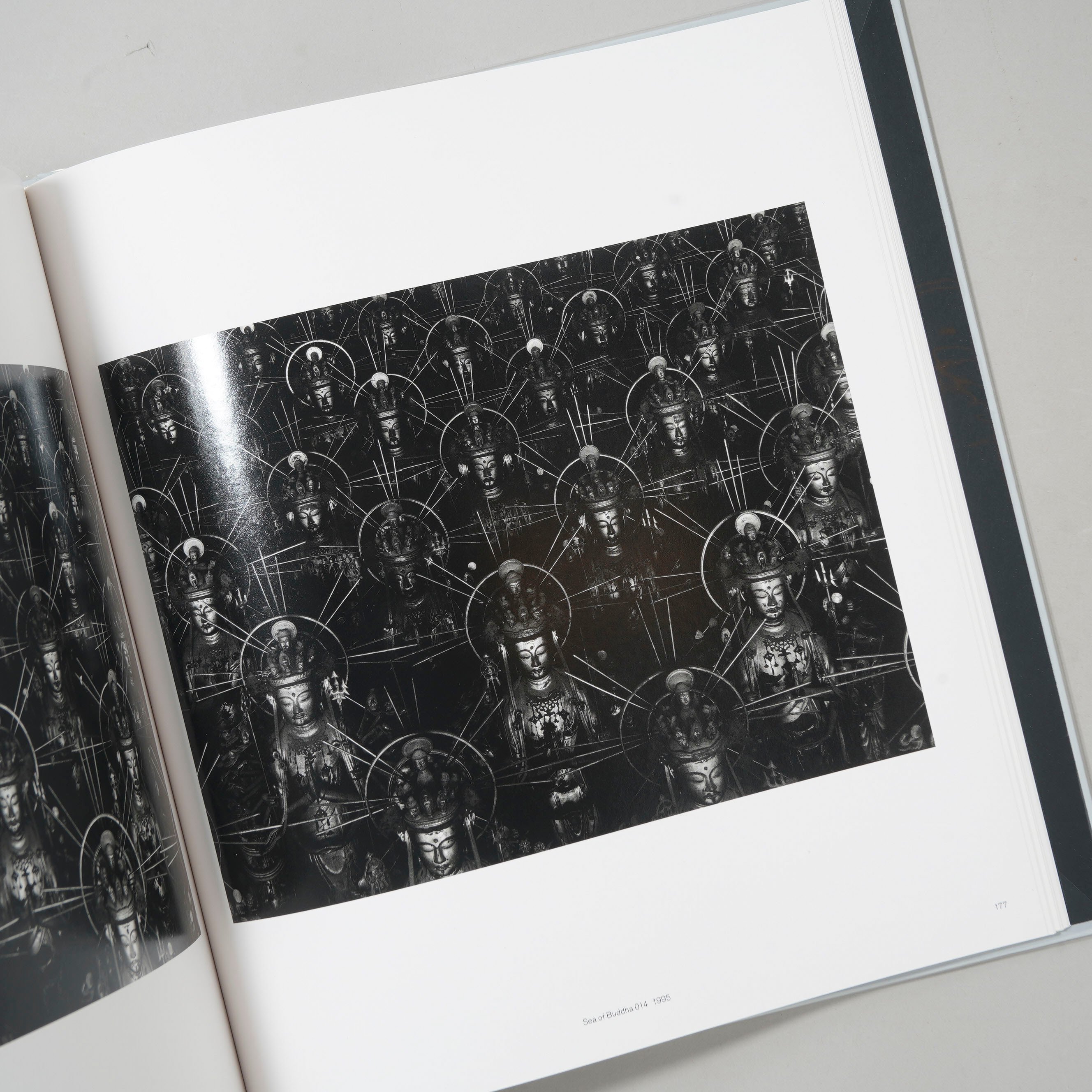 新刊/New] TIME MACHINE / 杉本博司(Hiroshi Sugimoto)