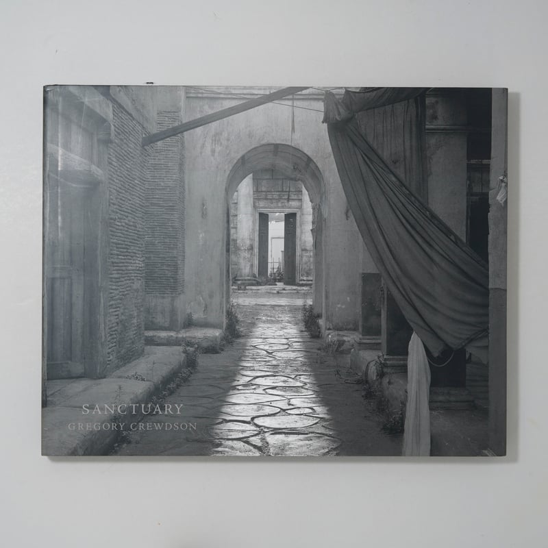 CATEGORY ーused | bookobscura｜写真集専門書店｜写真家による写真集の