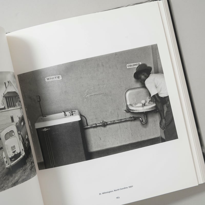 Home Around the World / Elliott Erwitt(エリオット・アー