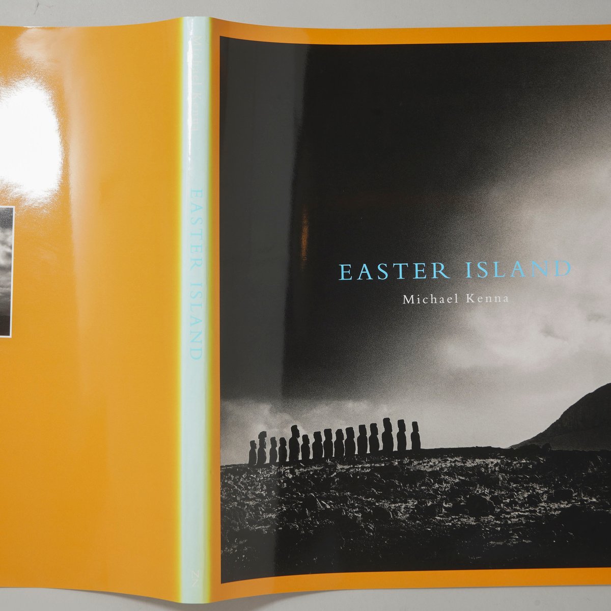 Easter Island / Michael Kenna(マイケル・ケンナ) | booko