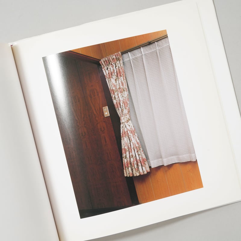 日常らしさ / 安村崇(Takashi Yasumura) | bookobscura｜写真集