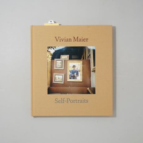 self-portraits / Vivian Maier(ヴィヴィアン・マイヤー)