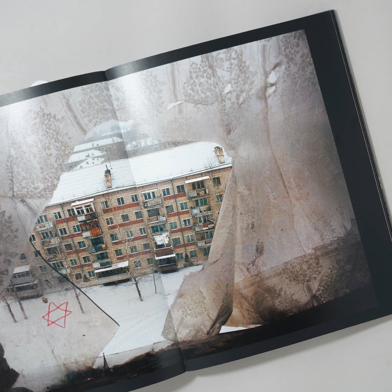 SATELLITES Jonas Bendiksen ジョナスベンディクセン Satellites / Jonas Bendiksen(ジョナス・ベンディクセン) | bo