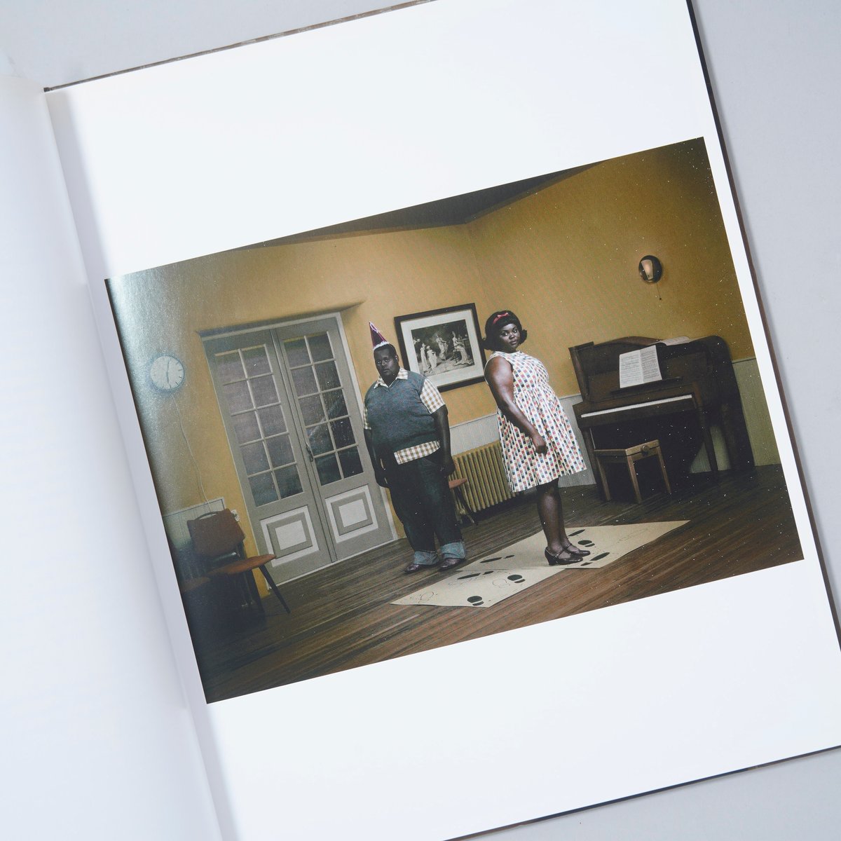 VITE PRIVATE / Erwin Olaf(アーウィン・オラフ) | bookobsc