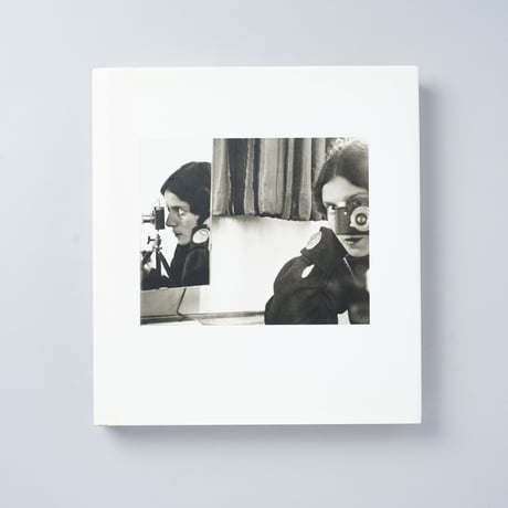 Photography Through the Looking Glass / Ilse Bing(イルゼ・ビング)